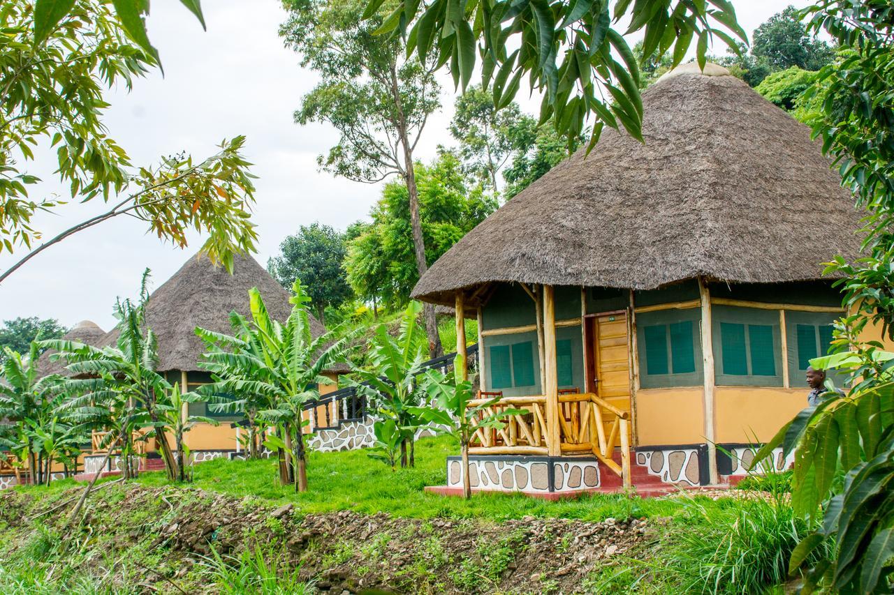 Queen Elizabeth PVT Lodge Kichwamba Exterior foto
