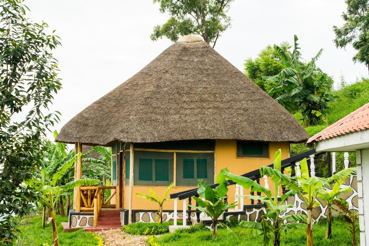 Queen Elizabeth PVT Lodge Kichwamba Exterior foto